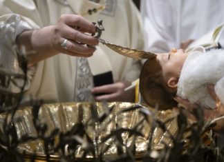 Pordenone: tre battesimi assieme, prima volta da 50 anni nel paese del disastro Vajont