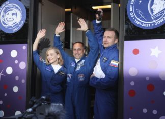 Cinema, tornata sulla Terra la squadra che ha girato un film nello Spazio