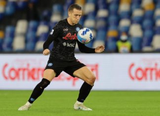 Calcio, Napoli: risentimento per Zielinski, Manolas in gruppo