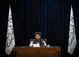 Afghanistan, talebani: “Piloti militari non fuggano, protetti dall’amnistia”