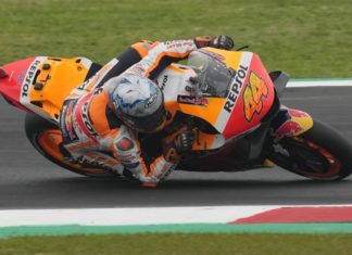 MotoGp, Gp Valencia: Aleix Espargaro più veloce terze libere. Rossi in Q2