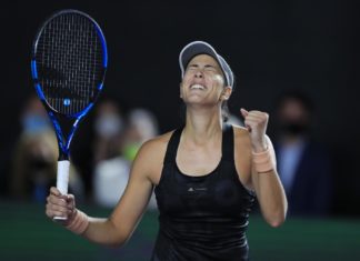 Tennis: Muguruza trionfa alle Wta Finals, prima spagnola nella storia