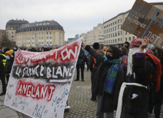 Covid: a Bruxelles centinaia di manifestanti contro le nuove restrizioni