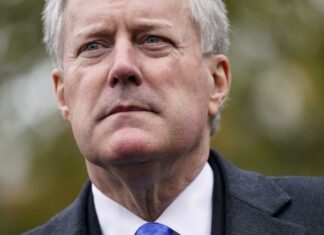 Usa: Meadows e Scavino non incriminati per oltraggio al Congresso