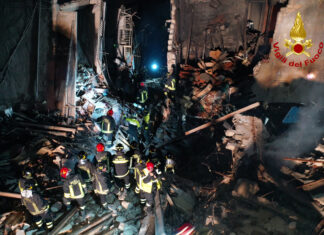 Crollo a Ravanusa: 3 morti accertati, ancora 6 dispersi. Si scava tra le macerie