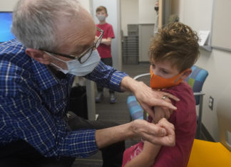 Vaccini, Bonaccini: superato il 93% prime dosi over 12