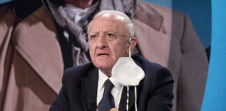 Vincenzo De Luca ospite a "Porta a Porta" Foto Roberto Monaldo / LaPresse 29-09-2020 Roma Politica Trasmissione tv "Porta a Porta" Nella foto: Vincenzo De Luca Photo Roberto Monaldo / LaPresse 29-09-2020 Rome (Italy) Politics Tv program "Porta a Porta" In the pic: Vincenzo De Luca