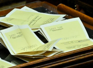 Quirinale, terminato lo spoglio: ancora fumata nera. Centrosinistra: “Nessuna possibile condivisione sui nomi del centrodestra”