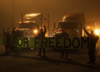 Canada: la protesta dei camion provoca la chiusura di uno stabilimento Ford