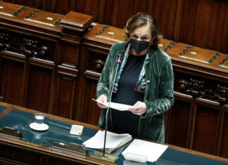 Scuola, Lamorgese su scontri: “Frutto di infiltrati. Con giovani via maestra è il confronto”