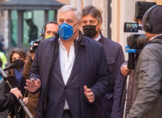 Ucraina, Tajani: “Vedo Putin incattivito, cessate il fuoco o diventa una carneficina”