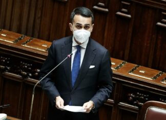 Elezioni, Di Maio: “Salario minimo e mutui agevolati per gli under 40”
