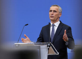 Ucraina, Stoltenberg: “Putin ponga fine alla guerra e ritiri le forze armate”