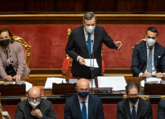 Ucraina, Draghi incassa sì bipartisan su armi: “L’Italia non si volta dall’altra parte”