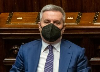 Difesa, Guerini: “La nostra sicurezza legata a doppio filo alla stabilità Mediterraneo”