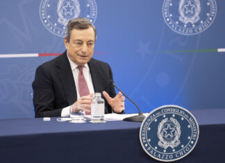 Il Governo prepara i tagli sulle accise e sulle bollette