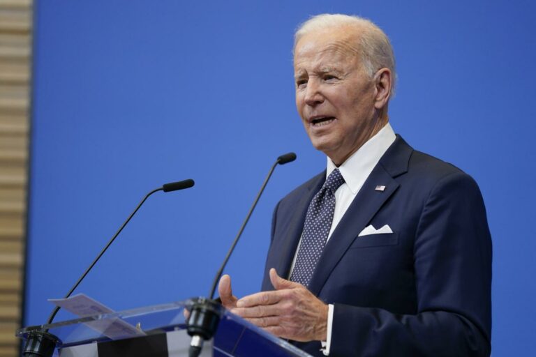 Ucraina, Biden: “Io e Jill preghiamo per chi soffre per la brutalità della guerra”