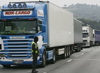 Reggio Emilia: trovati 6 clandestini nascosti in rimorchio camion