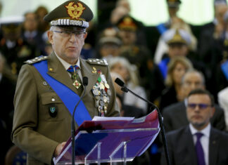 Ucraina, il generale Graziano: “Putin ha sbagliato i calcoli. Mosca indietro sulla tecnologia”