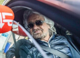 M5S: Grillo torna in aiuto a Conte su temi e comunicazione, verso accordo per pagare blog