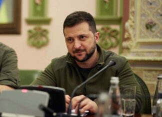 Ucraina, Zelensky sente Johnson: focus su difesa e sforzi diplomazia per la pace