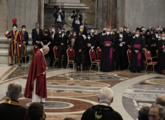 Ucraina, Papa: “Dio disarmi la mano alzata di fratello contro fratello”