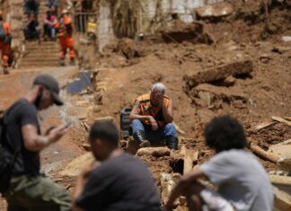 Brasile: inondazioni a Recife, sale a 84 il numero delle vittime