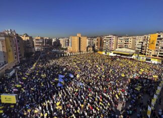 Libano, seggi aperti per le legislative: prime dopo il tracollo e l’esplosione a Beirut
