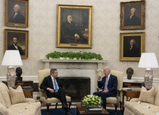 Guerra in Ucraina, incontro Biden-Draghi: “Impegno a proseguire per la pace”. Berrier: “Tra gli otto e i dieci generali russi uccisi dalle forze di Kiev”