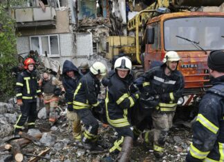 Ucraina: legge marziale e mobilitazione generale prolungate fino al 23/8