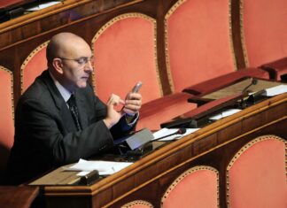 Ucraina, Petrocelli: “Non mi dimetto e rappresento la volontà degli italiani”