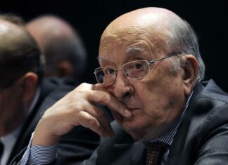 Convegno 'Cattolicesimo politico e le sfide del terzo millennio', con Ciriaco De Mita e Cirino Pomicino Foto Fabio Cimaglia / LaPresse 29-09-2017 Roma Politica Convegno 'Cattolicesimo politico e le sfide del terzo millennio', con Ciriaco De Mita e Cirino Pomicino Nella foto Ciriaco De Mita Photo Fabio Cimaglia / LaPresse 29-09-2017 Roma (Italy) Politic Congress' political Catholicism and the challenges of the third millennium ', with Ciriaco De Mita and Cirino Pomicino In the pic Ciriaco De Mita