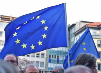 Ue: “Il 29 maggio 1986 è stata issata per la prima volta la bandiera europea”