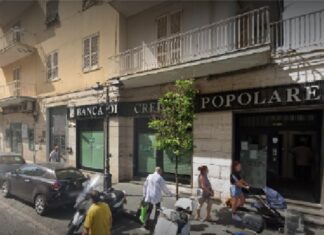 Fuga di notizie, in 4 nei guai