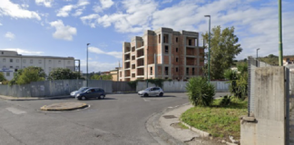 Spari a Pianura, scomparso il ferito