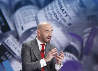 Covid, Bassetti: “Covid-free grazie ai vaccini e ai monoclonali”