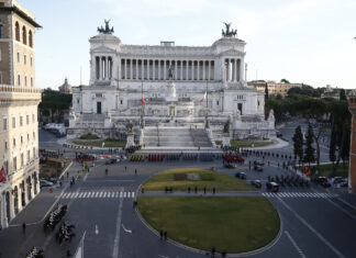 2 Giugno, Mattarella: “L’adesione a Nato, Ue e Onu il nostro contributo alla pace”