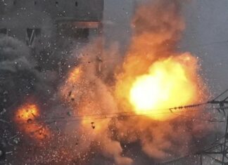 Ucraina: filorussi, esplosione a Severodonetsk, nube a fungo chimica