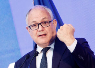 Malagrotta, tmb ancora brucia. Gualtieri: “Urge termovalorizzatore”