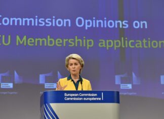 Energia, von der Leyen: misure obbligatorie per ridurre consumi elettricità