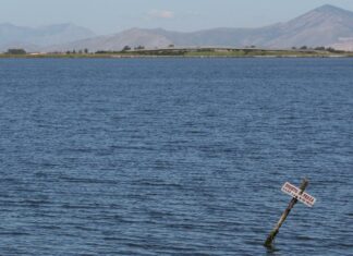Campania, morto per salvare ragazzi in mare: Regione garantirà rimpatrio della salma