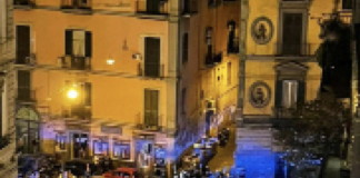 Scappano dopo il raid e sparano sugli agenti: presi 3 baby rapinatori