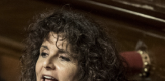 Nugnes: "I 5 Stelle erano finiti da tempo"