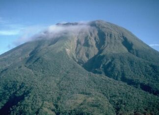 Filippine, erutta il vulcano di Sorsogon: abitanti in fuga