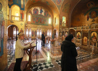 Roma: ruba tovaglie liturgiche in chiesa, arrestato a Civitavecchia