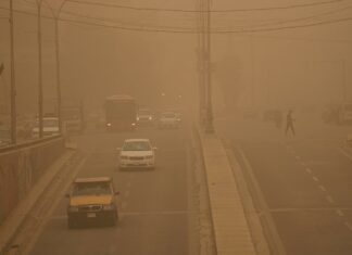 Tamponamento a catena per una tempesta di sabbia, 6 morti in Montana