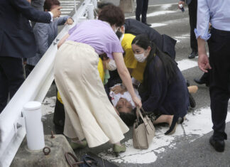 Giappone, Usa: “Scioccati dall’attentato all’ex premier Abe”