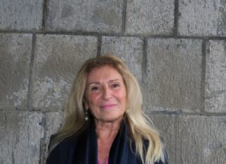 Comune di Napoli a lutto, muore il vice sindaco Filippone