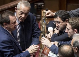 Elezioni, Del Basso De Caro apre a Calenda foto Lp