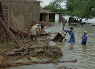 Pakistan: mille morti per alluvioni dalle piogge monsoniche, migliaia gli evacuati